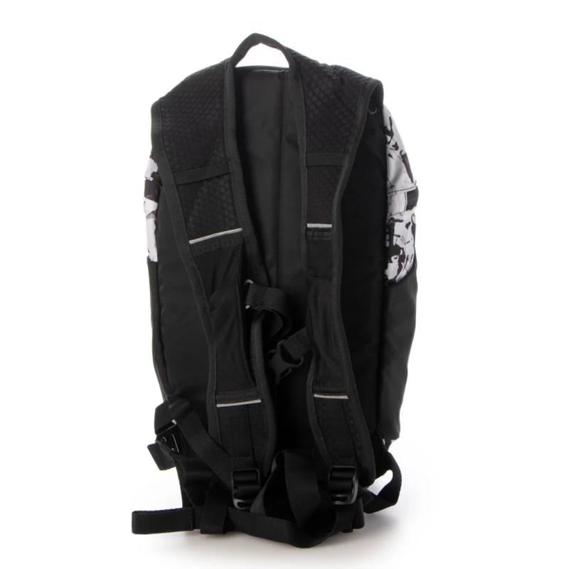 VOORAY（ヴォーレイ）Active Backpack Small 13L バックパック リュック ザック バッグ ジム フィットネス ランニング |  | 10