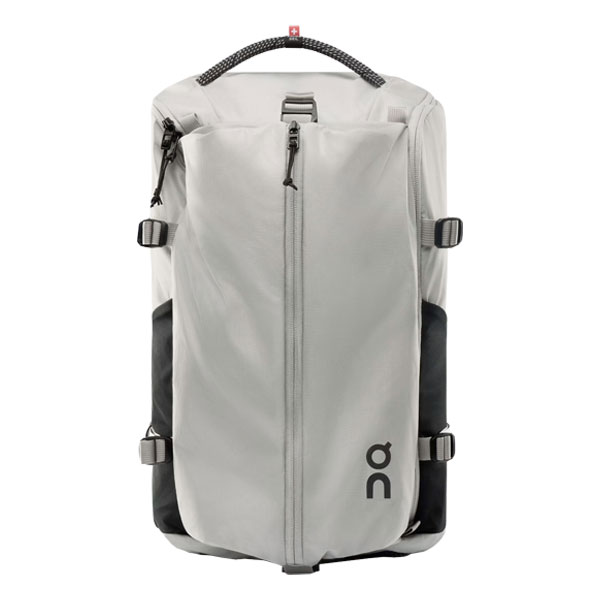 未使用　On オン スピードパック リュック バックパック　30L 白 On（オン） スピードパック 30L 2UF30150117 2UF30152130 ランニング