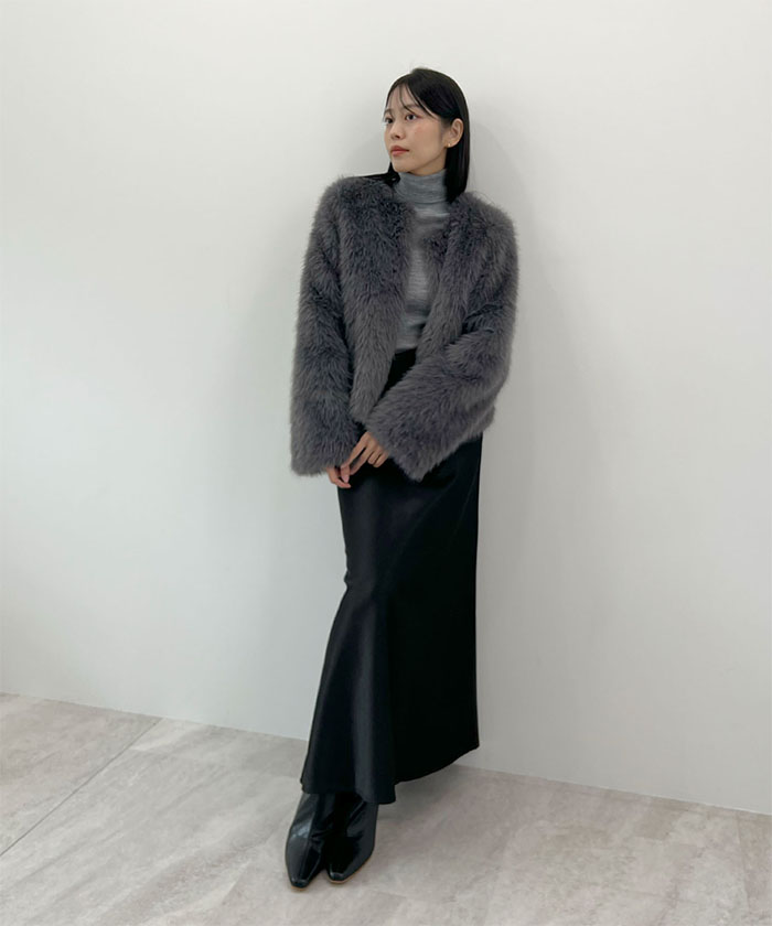 Futier Land（フューティアランド） スカート サテン 厚手 光沢 上品