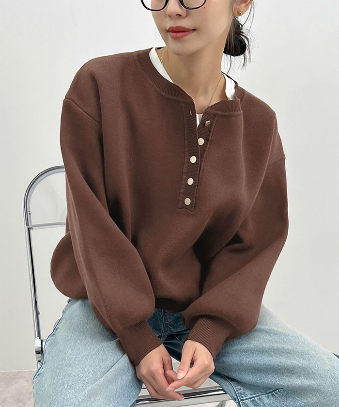 Futier Land（フューティアランド） ニット 上品 ゴールドボタン