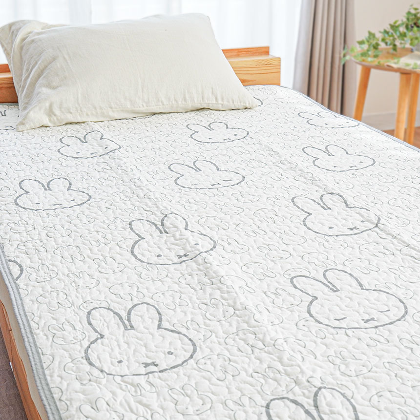 miffy - ミッフィー 敷きパッド MFフェイス 100×200cm シングル グレー 西川 寝具 ミッフィー 敷きパッド MFフェイス 100×200cm シングル ホワイト
