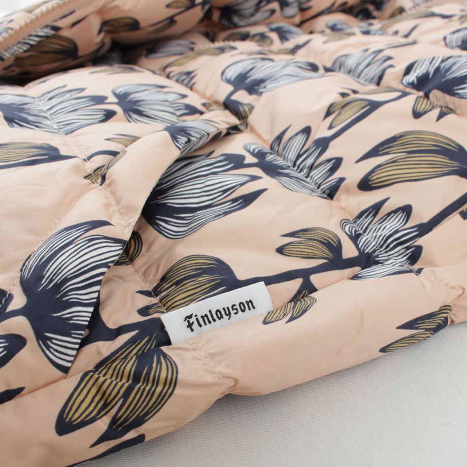 西川 Finlayson ダウンベスト 軽量 あったか 北欧 フィンレイソン : じ