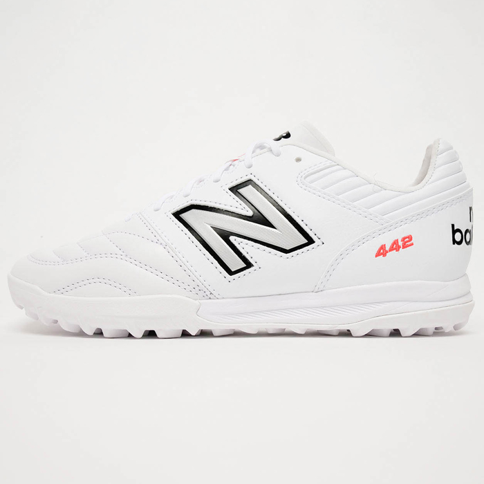 New Balance サッカートレーニングシューズ（サイズ（cm）：26cm