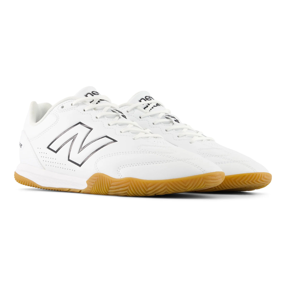 New Balance サッカートレーニングシューズ｜スパイク、シューズ