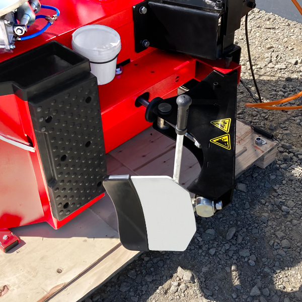 タイヤチェンジャー 単相200V 28インチ対応 レバーレス オート