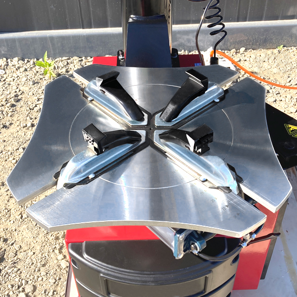 タイヤチェンジャー 単相200V 24インチ対応 サポートアーム付 ☆配達