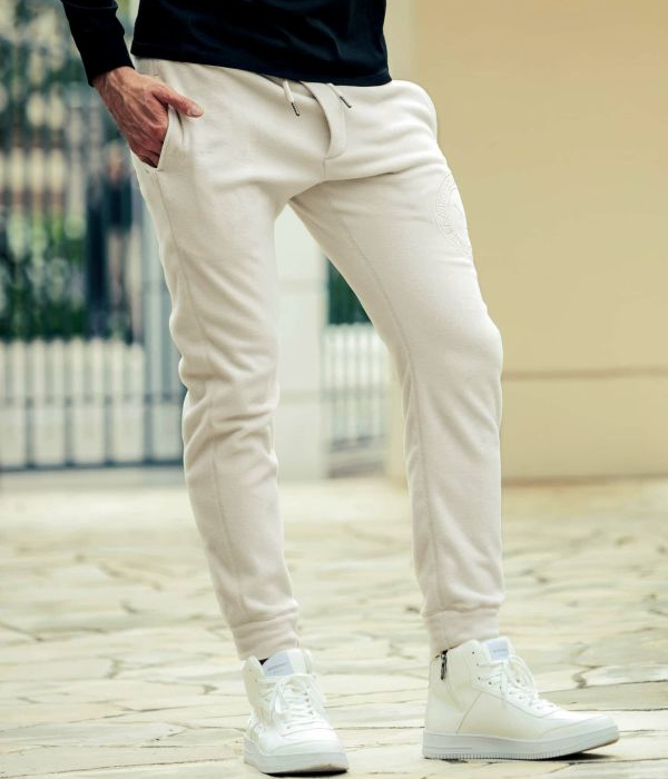 サイズXL【未使用】1PIU1UGUALE3 センタークリースパンツ サイズXL【未使用】1PIU1UGUALE3 センタークリースパンツ サイズXL【未