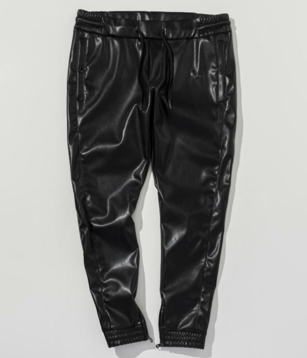 美品希少XL✨ウノピゥウノウグァーレトレ リラックス ジョガーパンツ 羊革 黒 1PIU1UGUALE3 RELAX(ウノピゥウノウグァーレトレ リラックス) × +