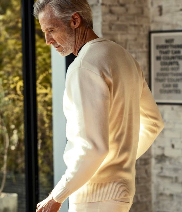 1PIU1UGUALE3 RELAX グラデーション3Dロゴニット セーター メンズ