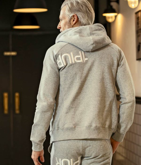 【定価55,000円・新品未使用】1PIU1UGUALE3★トップス Lサイズ 1PIU1UGUALE3 RELAX 刺繍ロゴスウェットパーカー フーディー