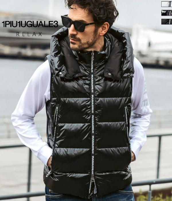 美品 1PIU1UGUALE3 Relax ブラック ダウンベスト バックロゴ 1PIU1UGUALE3 RELAX ジップロゴダウンベスト メンズ アウター