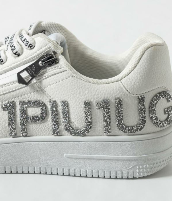 【1PIU1UGUALE3 RELAX】スパークリングロゴスニーカー 人気商品□1PIU1UGUALE3 RELAX□スパークリングロゴ スニーカー