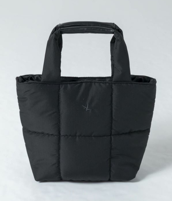 に*こ様 1PIU1UGUALE3 RELAX トートバッグ【黒/白】未使用品！ 1PIU1UGUALE3 RELAX トートバッグ 1PIU1UGUALE3 RELAX(ウノピゥウノウ