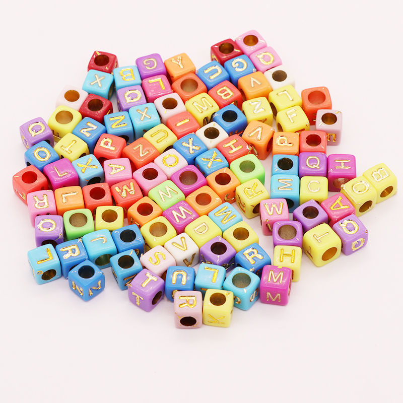 プラスチックビーズ アルファベット 約100個入りの詳細画像3