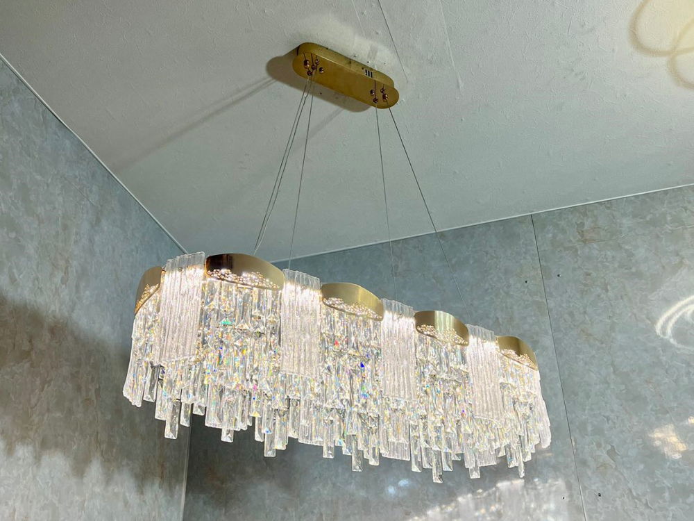 綺麗なデザイン LED内蔵 リモコン付 LED クリスタルシャンデリア