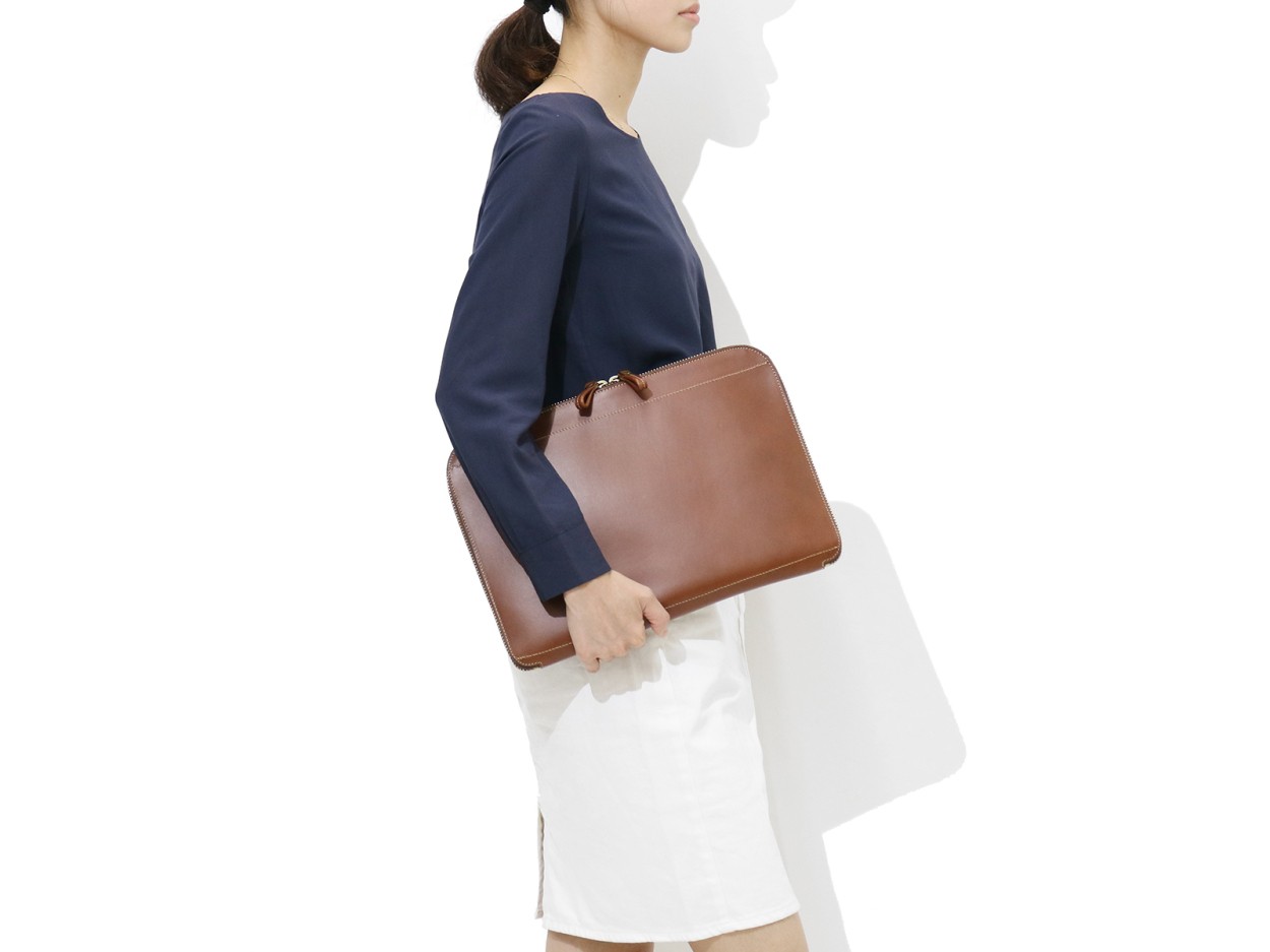 【極美品】ダニエル＆ボブ 2way ショルダーバッグ クラッチ CUOIO 黒 極美品】ダニエル＆ボブ 2way ショルダーバッグ クラッチ CUOIO