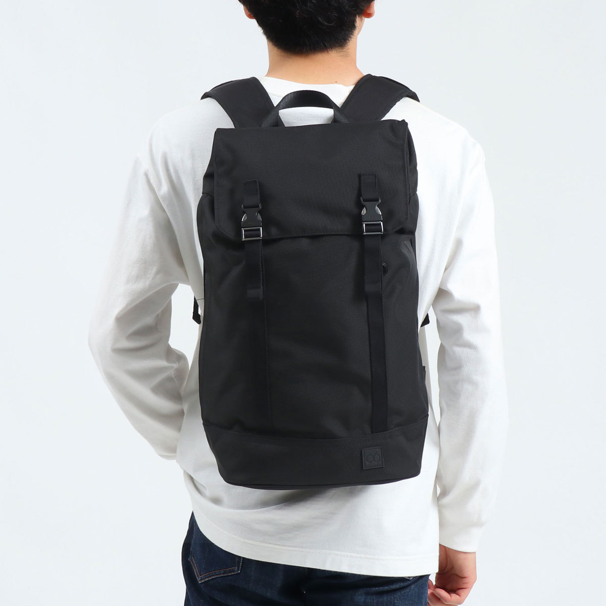 C6 chrysalis 2024 slim backpack