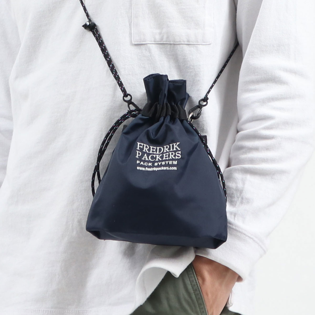 日本正規品 フレドリックパッカーズ ショルダーバッグ レディース メンズ FREDRIK PACKERS 巾着 ショルダー 巾着バッグ 210D PINION POUCH｜galleria-onlineshop｜05