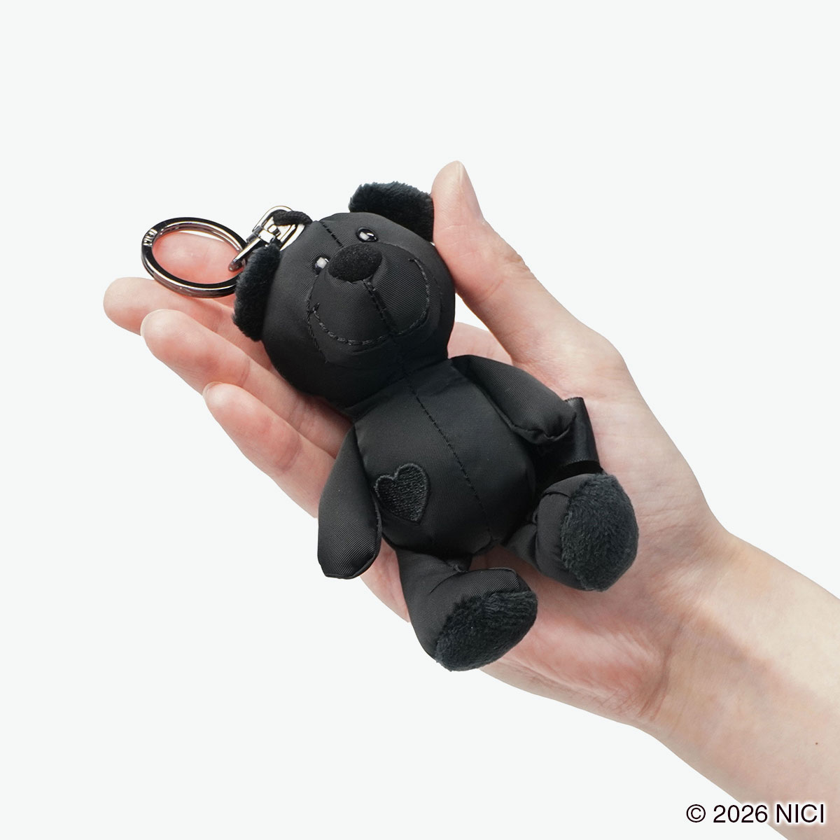 値下げ★新品未使用黒クマ型ぬいぐるみ ショルダーストラップ付き nici（ニキ） 最大42%☆8/16迄 キーホルダー ぬいぐるみ NICI RAMIDUS
