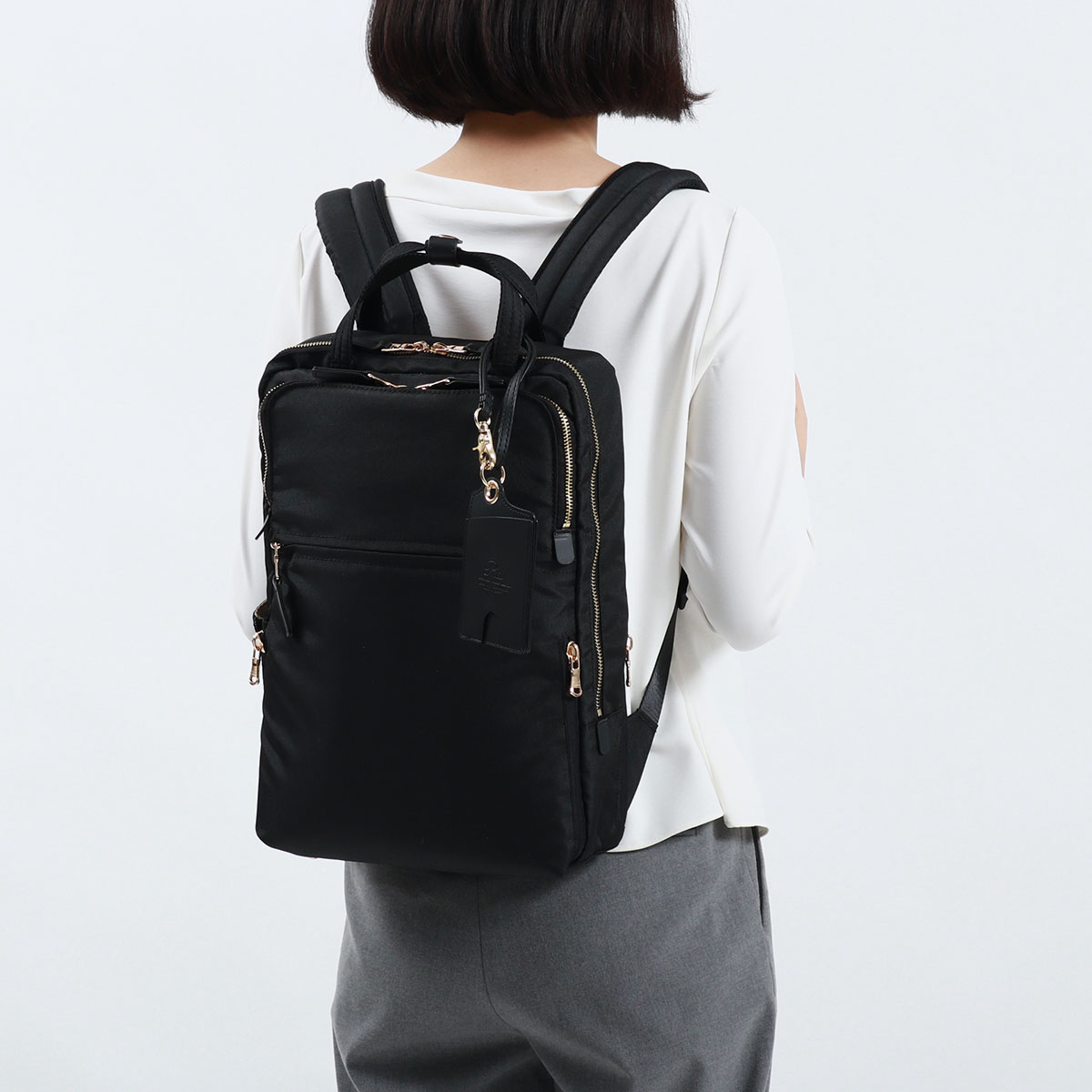 23区★BEAUS★レディース・ビジネスバッグ★ネイビー★未使用 P.I.D 最大42%☆7/17限定 ピーアイディー ビジネスリュック