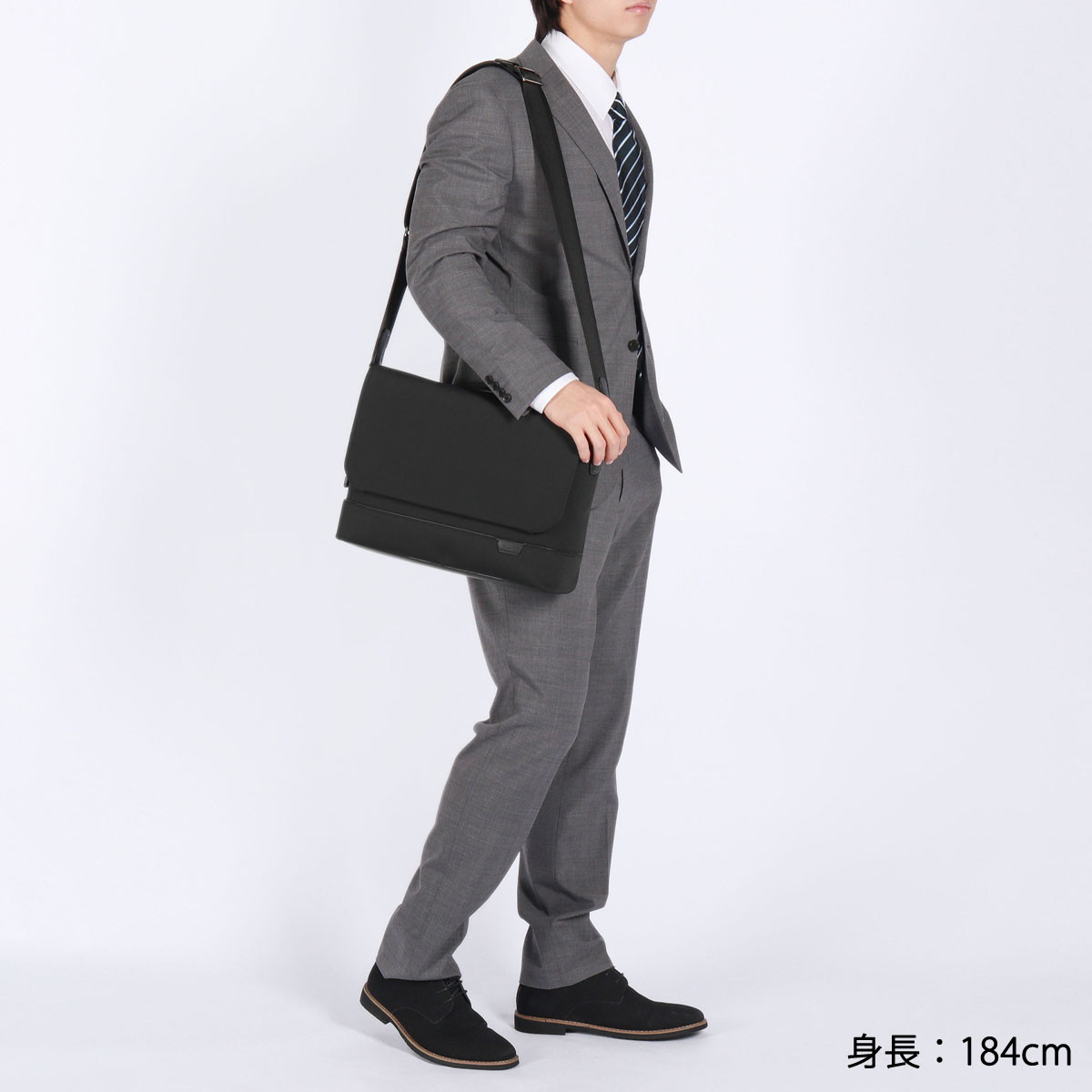 TUMI 最大42%☆4/24限定 正規品5年保証 トゥミ ショルダーバッグ
