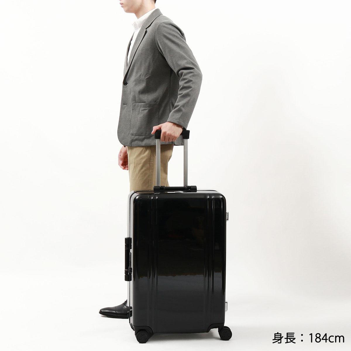 最大36%★5/3限定 正規品5年保証 ゼロハリバートン スーツケース ZERO HALLIBURTON キャリーケース Classic  Lightweight 3.0 Cabin-M Travel Case 63L 81284