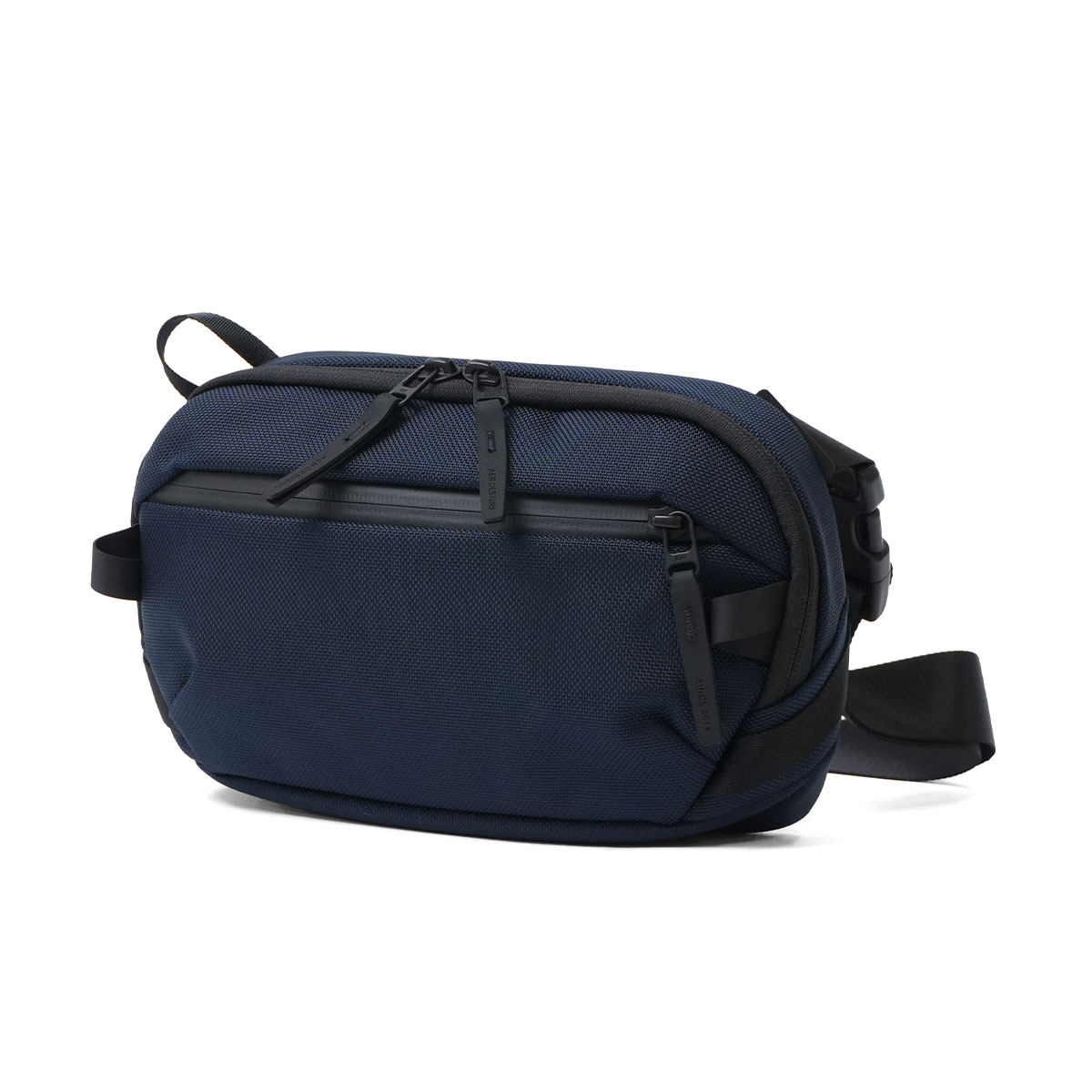 極上美品　AER スリングバッグ　ブラック ！ Aer（エアー） 最大42%☆5/22迄 ボディバッグ メンズ レディース