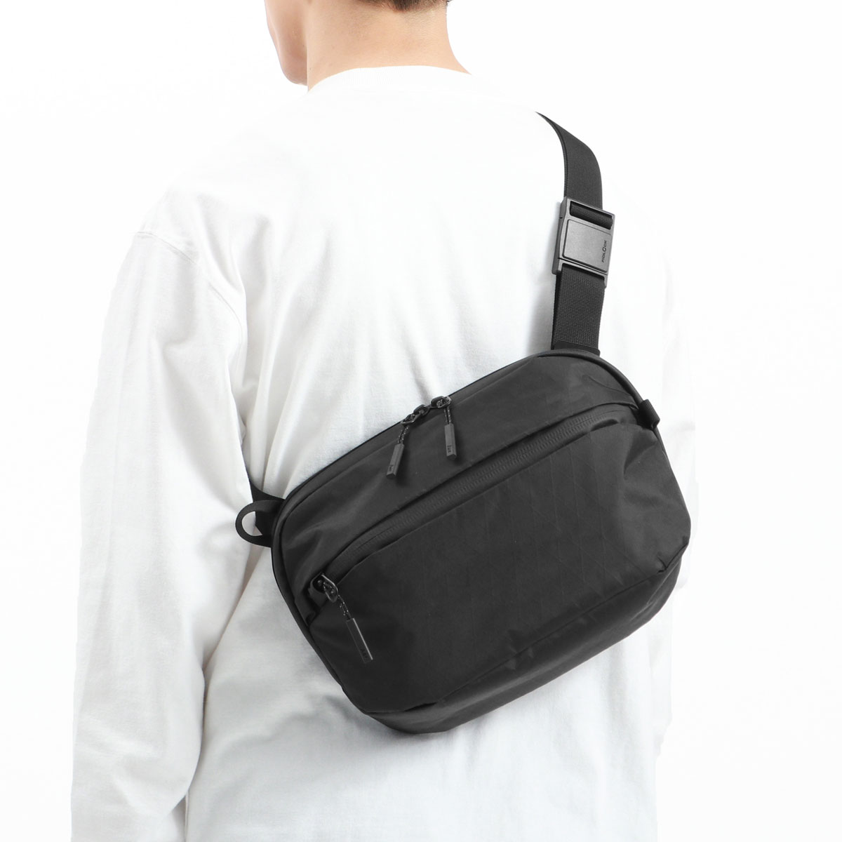 エアー ボディバッグ Aer Travel Collection Day Sling 3 Max X-PAC