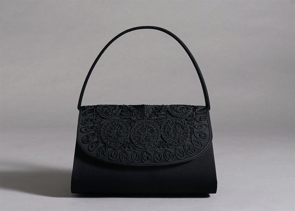 IWASA 最大45%☆5/15限定 岩佐 フォーマルバッグ イワサ コード刺繍