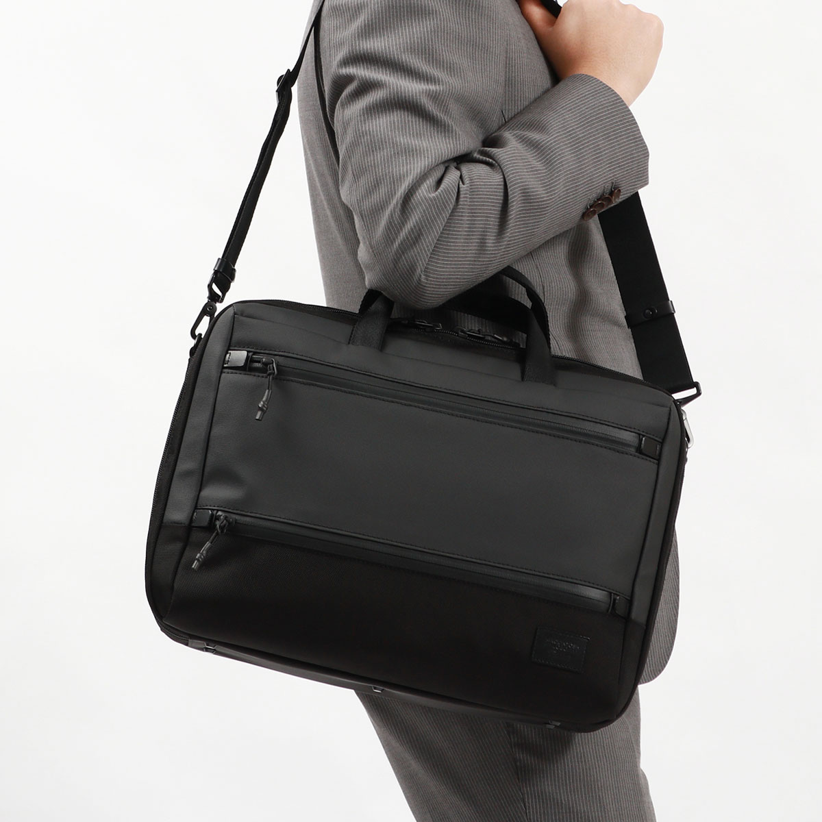 美品✨ マッキントッシュフィロソフィー ブリーフケース レザー 1層 B4可 黒 マッキントッシュ フィロソフィー バルヴェニー ブリーフケース 1気室