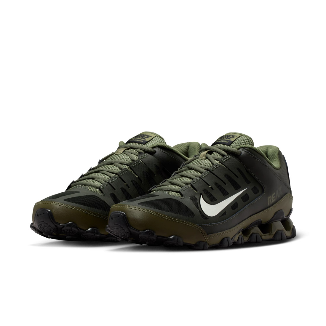 NIKE（ナイキ） メンズ スニーカー エア リアックス 8 TR 621716-300