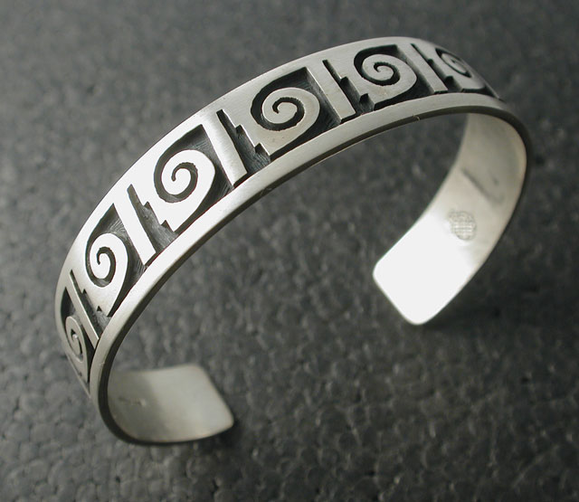 シルバーアクセサリー バングル インディアンジュエリー ホピ Willie