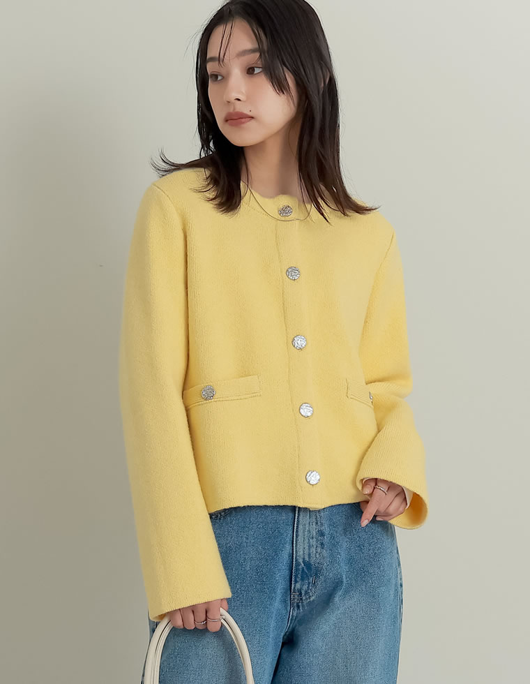 【美品】yori シロコン　ロッシェショートコート　ノーカラー　ジャケット レディースノーカラーコート（丈タイプ：ショート）｜コート