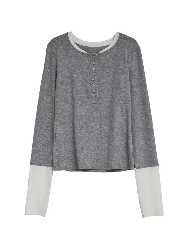 配色レイヤード風ヘンリーネックトップス