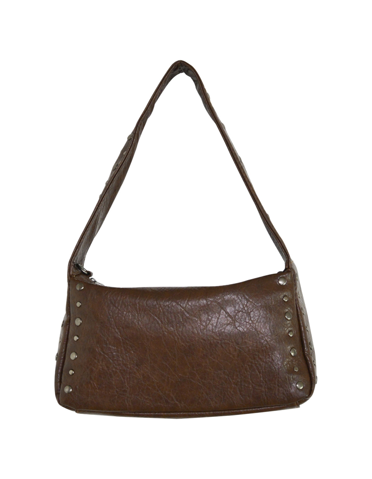 スタッズ付きショルダーバッグ