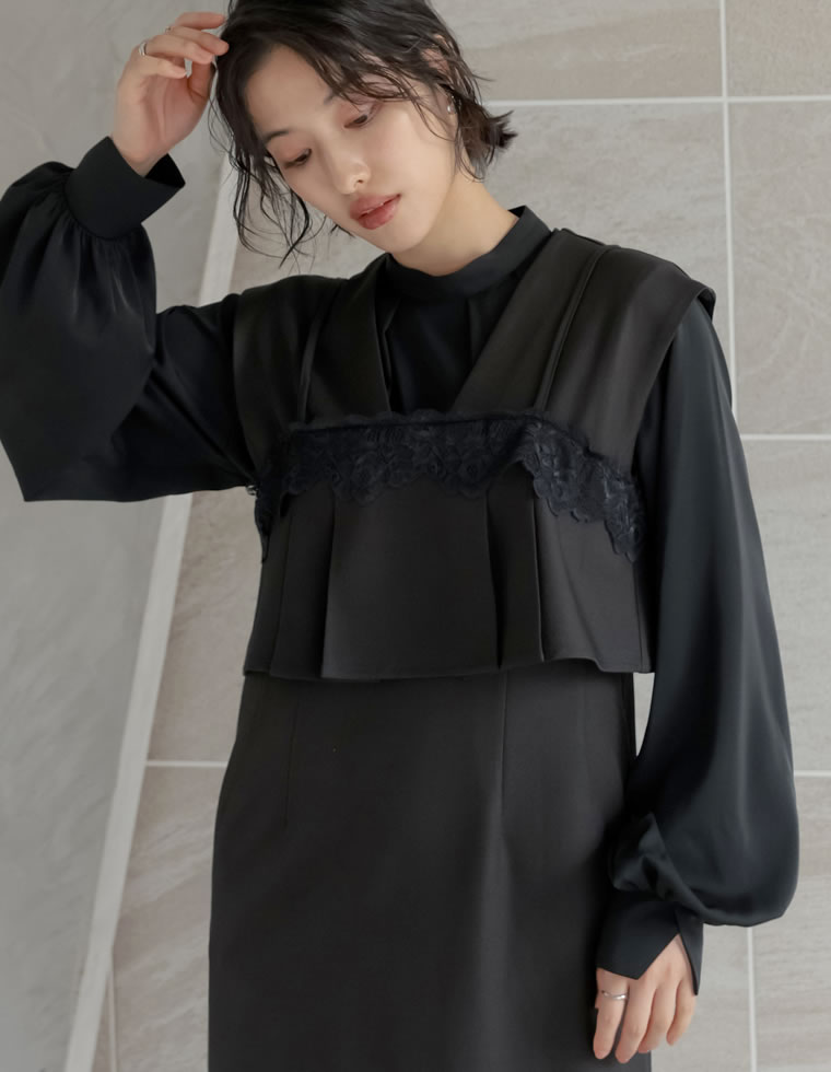 Yue ブラック レース ジップアップ　現販売品 バックレーストップス Jos｜Cygne(シーニュ) 公式サイト