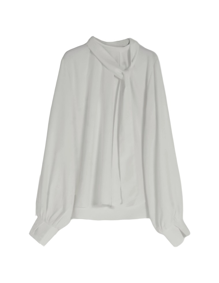 ボウタイリボン付きタックブラウス