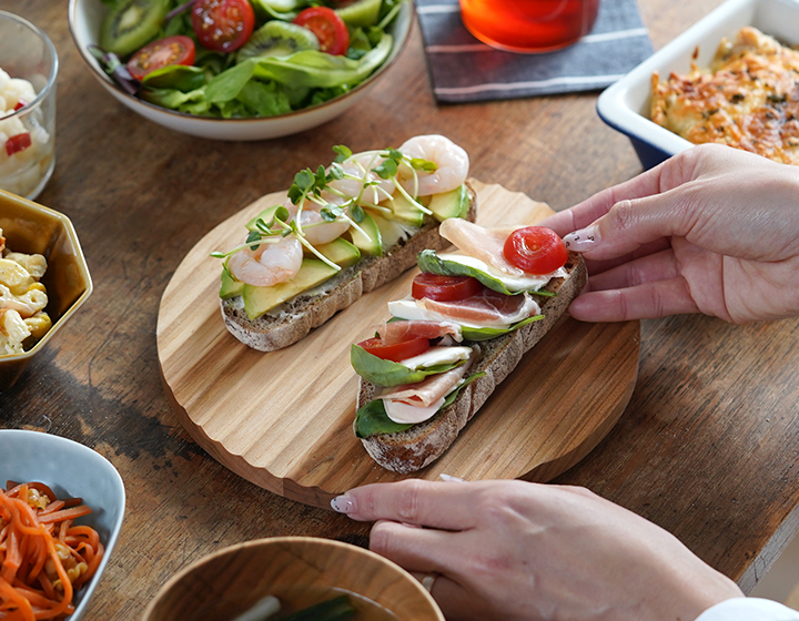 朝倉家具 波乗りパン皿 200 木製 山桜 天然木 オイル仕上げ 日本製