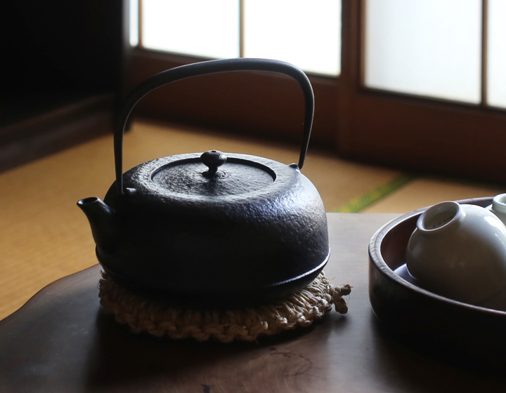 azm-082_top_05.jpg
