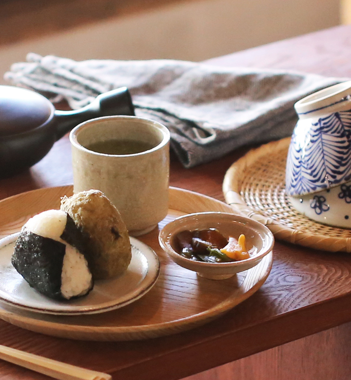 東屋 山茶盆 欅（ケヤキ） トレイ トレー 挽物 お盆 日本製