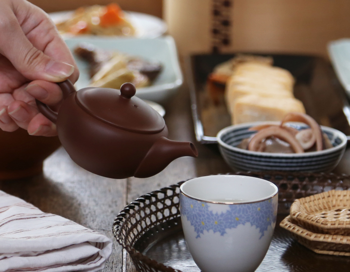 東屋 急須 小急須 後手 朱泥 常滑焼 茶 猿山修 ティーポット 茶器 陶器