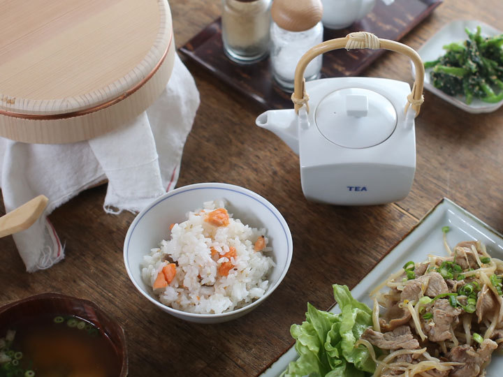 上出長右衛門窯 TEA字 角急須 小 九谷焼 染付 急須 磁器 茶器