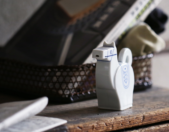 上出長右衛門窯 干支 水滴 午 ウマ 馬 九谷焼 日本製 磁器