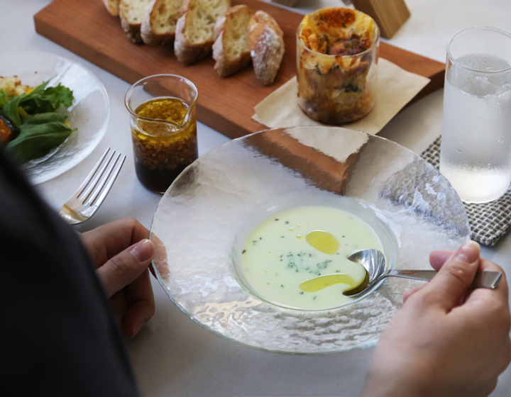 木村硝子店 ヒップ 8インチ カクテルプレート 220mm ガラス皿 スープ皿