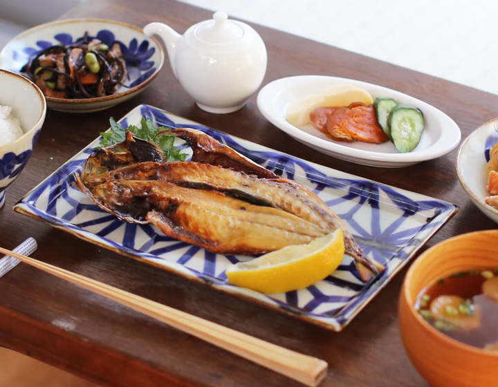 高岡銅器・漆器の雅覧堂