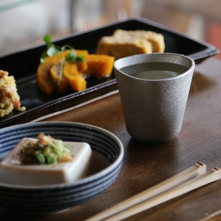 高岡銅器・漆器の雅覧堂