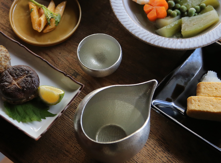 高岡銅器・漆器の雅覧堂