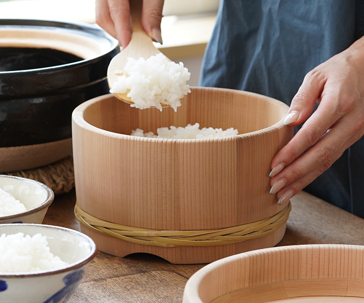 日樽 浅型おひつ 2合 お櫃 国産 日本製 秋田杉桶樽 工芸品 木製 竹タガ