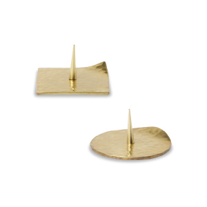 大與　蝋台　２４ 角　真鍮　キャンドルスタンド 大與 真鍮の燭台 鎚板 角/丸 燭台 ろうそく立て ローソク立て