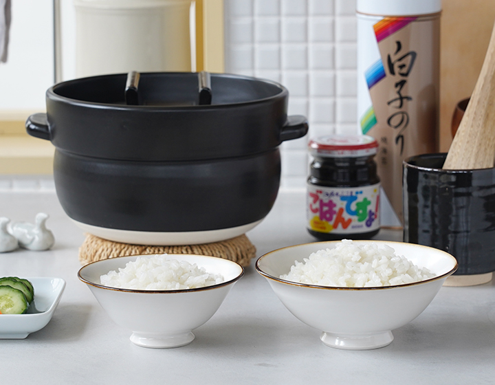 新品 未使用 かもしか道具店 ごはんの鍋 三合 黒 土鍋 かもしか道具店 ごはんの鍋 3合 黒 萬古焼 ごはん 土鍋 日本製 直火用